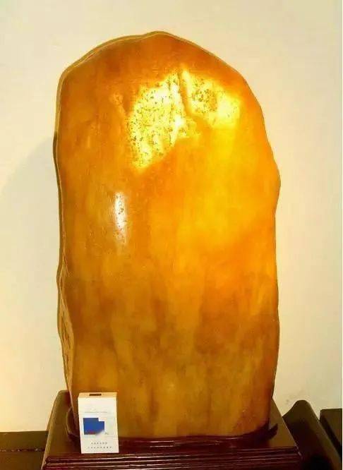 石英岩玉拥有多种名称美美高大上