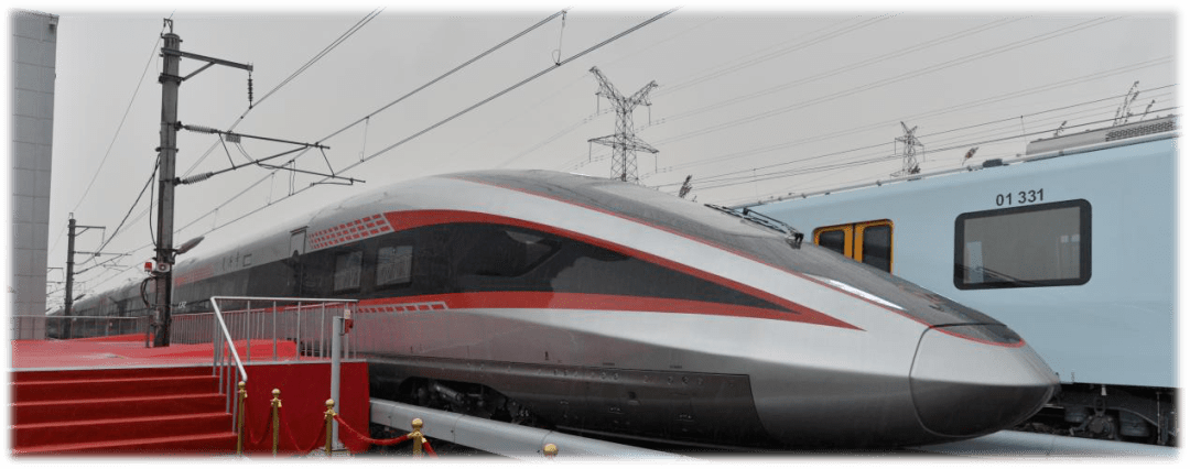 高铁创新里程碑时速400公里高速动车组在中车长客下线