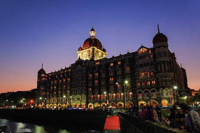 印度最佳酒店不遗余力地让客人感受印度式皇室的奢华