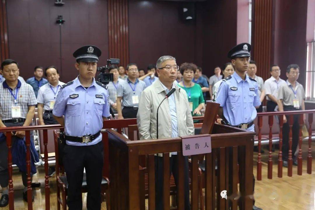 ( 王和岩)甘肃肃贪风暴渐近尾声.