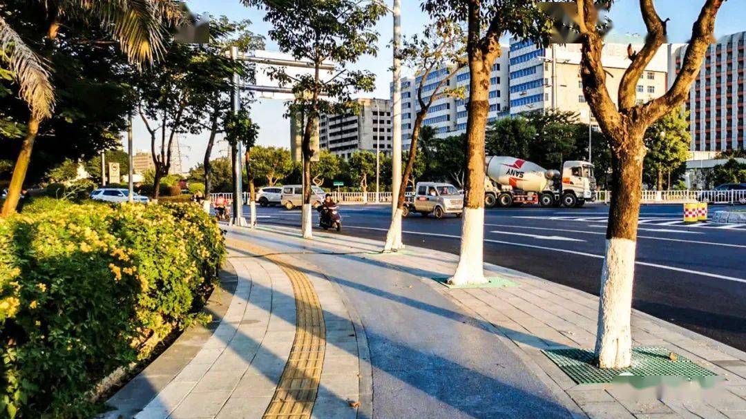 城视| 天山汕汾环岛消失了,新平交路口已基本完成建设