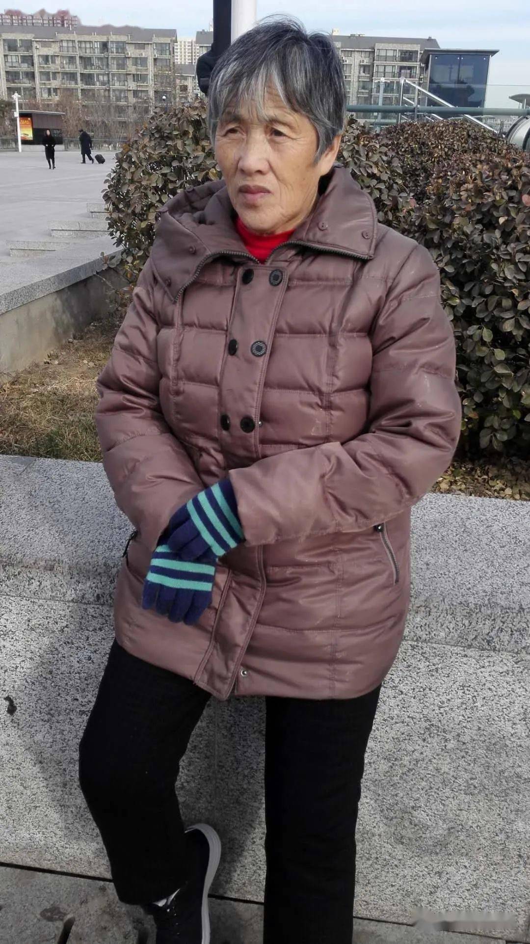 68岁老人在西洋疃小学附近走失,家人心急如焚