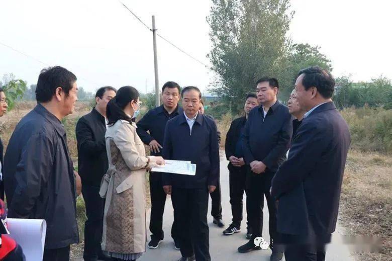 县委书记樊中青调研学校建设