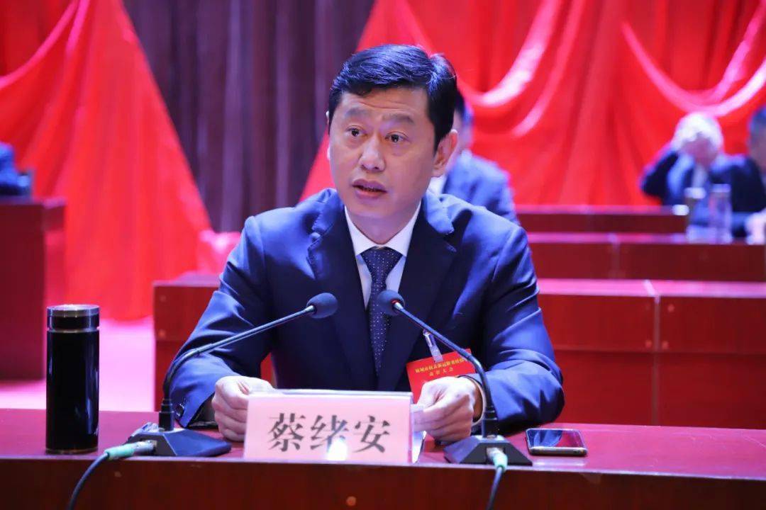 致敬抗疫英雄今天麻城隆重举行这场表彰大会