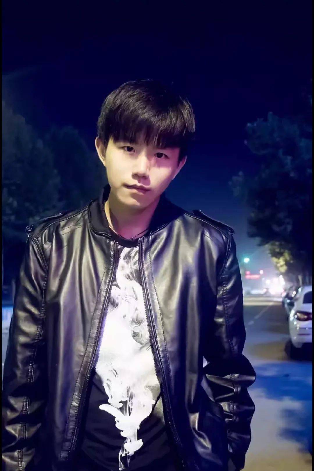 1101歌手两强争霸周日冠军pk36电台主持人果汁vs同济外科医生吴立成