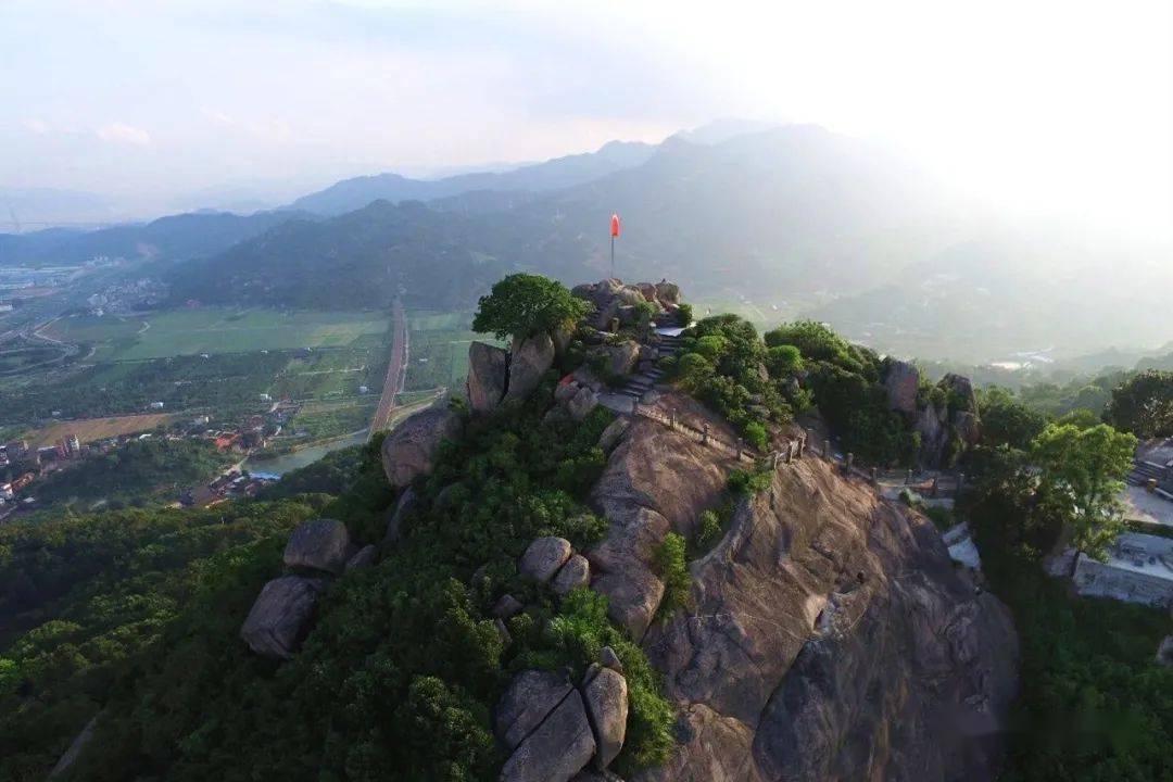 青芝山▲長門炮臺▲望江園▲牛頭山路線二主要展示連江豐富的濱海