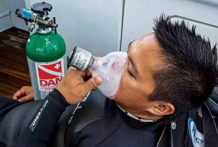 潜水警示网突发伤害事件船宿潜水减压病事件