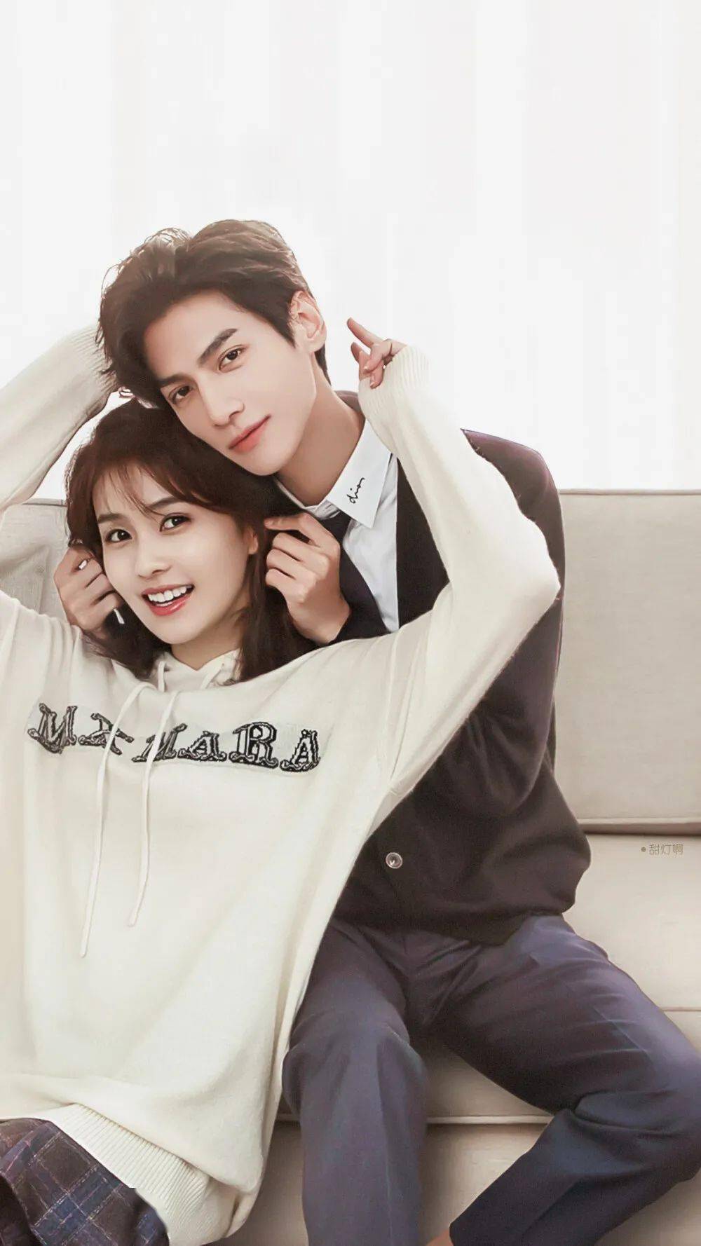 手机壁纸半是蜜糖半是伤