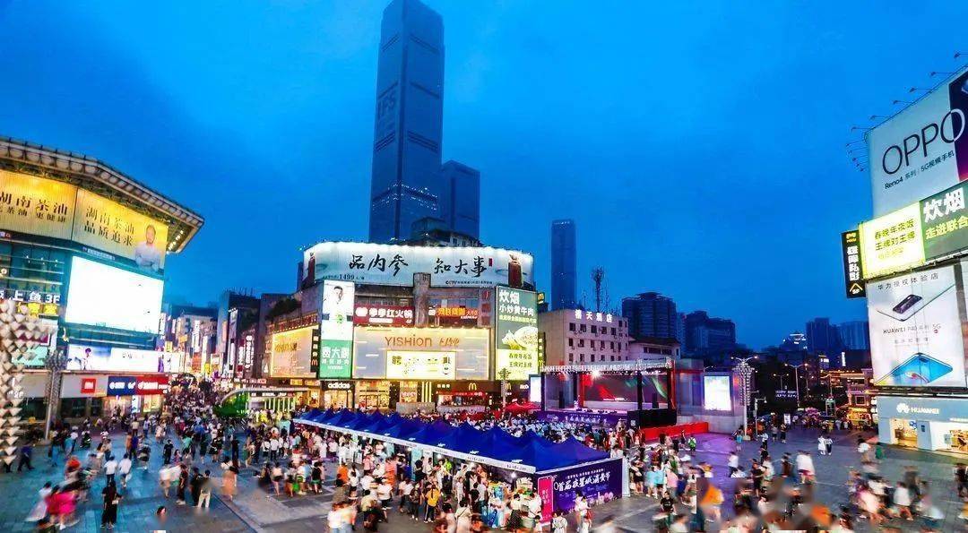 十大夜商圈;长沙岳麓山橘子洲旅游区入选"2020游客喜爱的十大夜景区"