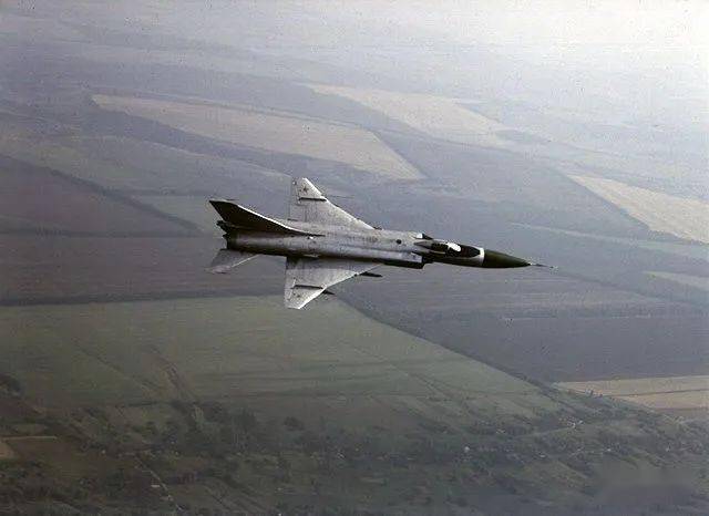 客机杀手:前苏联苏-15截击机掠影