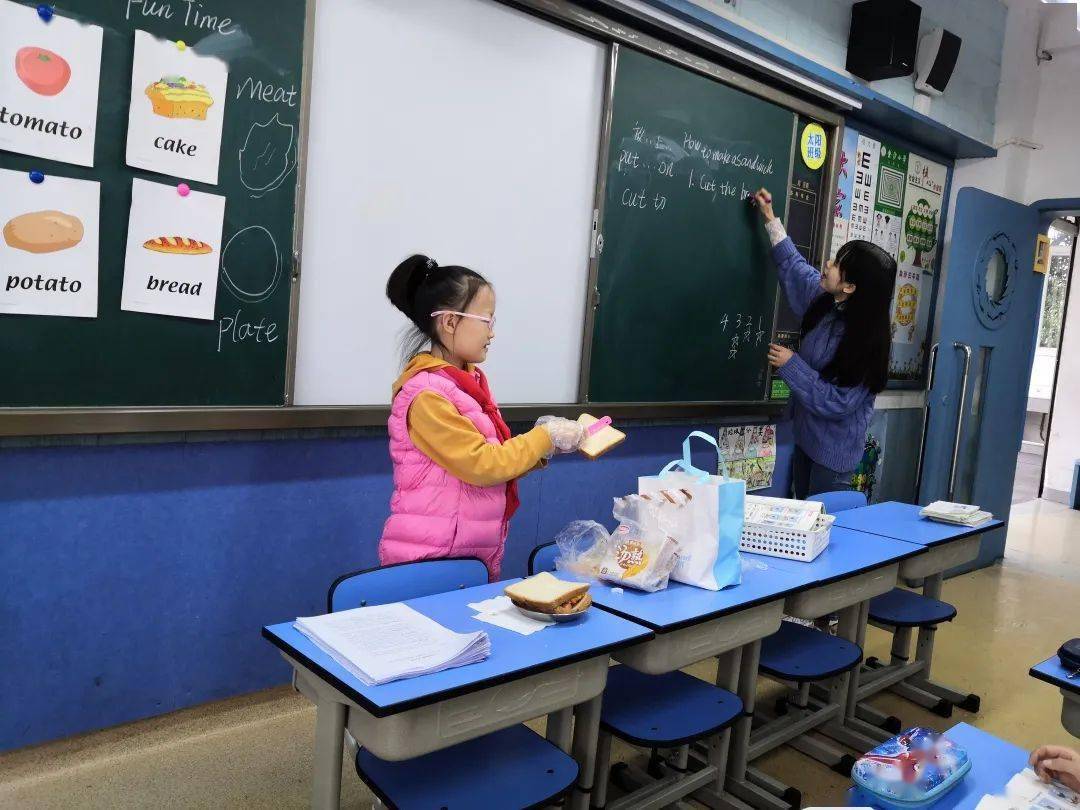 幸福课堂 | 趣味英语课——三年级六班diy三明治