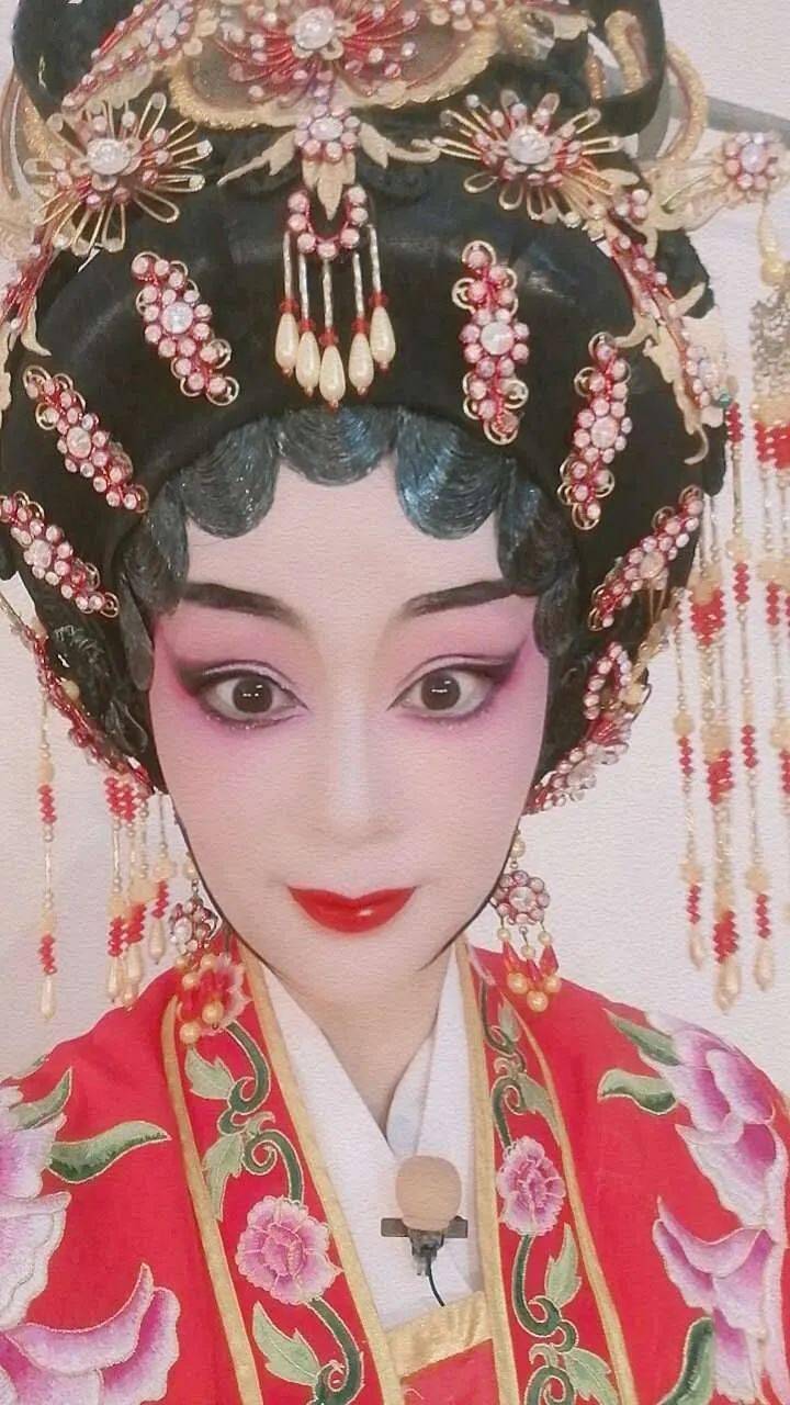 动听不可错过,名旦唐小晶演唱雷歌《盼君临》,作词:皿子,策划:情海