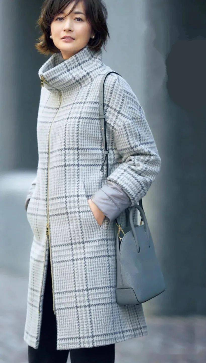 日本女性秋季大衣穿搭欣赏
