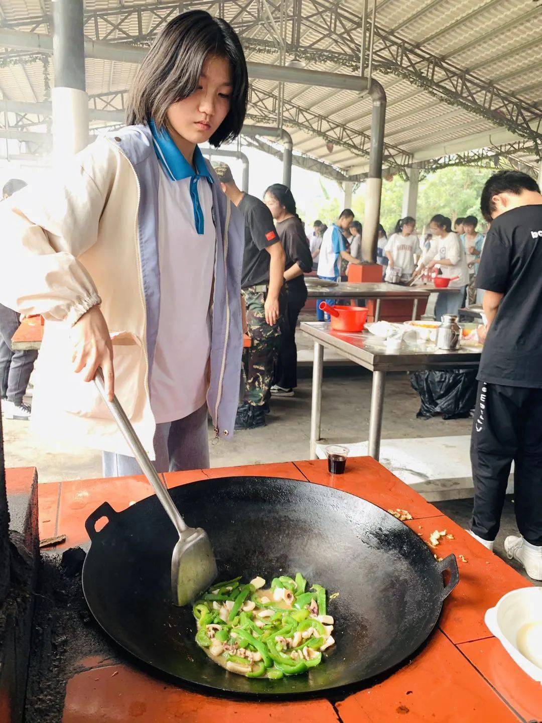 2020年龙文区郭坑中学东南花都研学实践活动拼搏铸就辉煌梦想砥砺前行