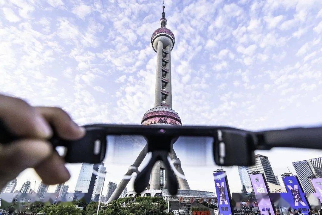 英雄联盟"巨龙"飞旋!东华师生团队设计的ar彩蛋来了_电竞