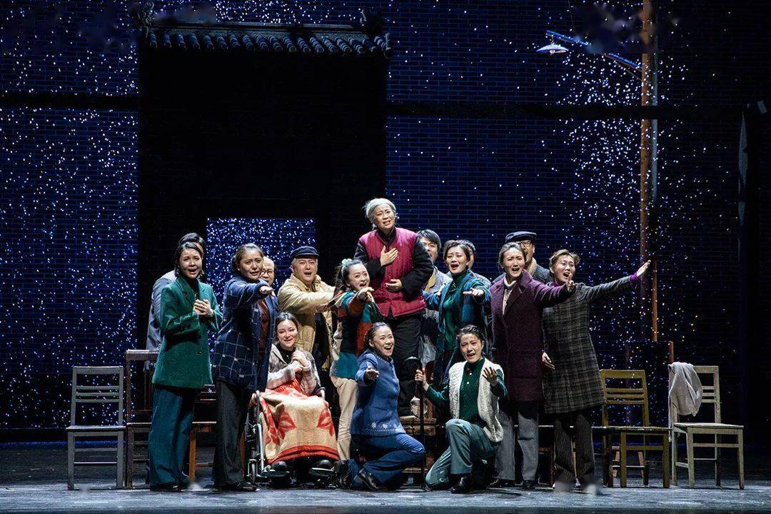 听雨楼里话家常话剧家有九凤今日首演