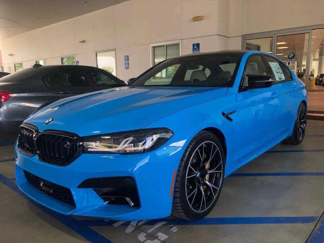 普通漆的魅力也如此大新宝马m5的墨西哥蓝你见过没