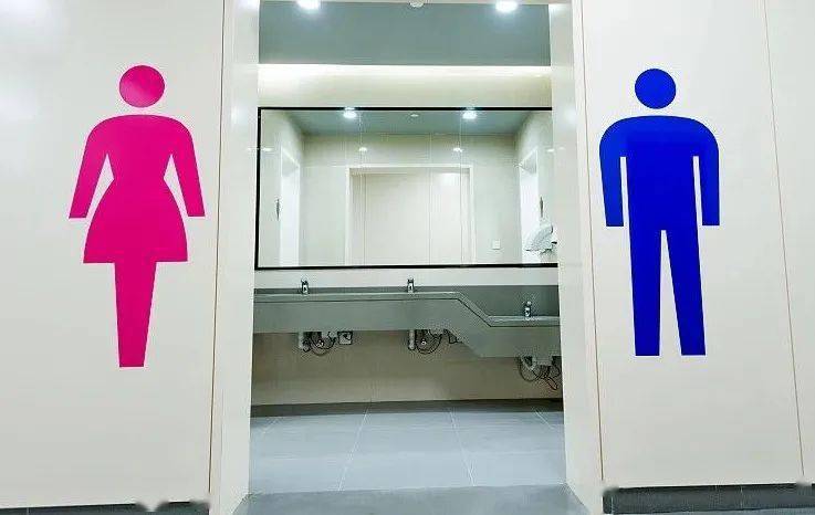 带儿子去女厕所被骂不知羞耻我到底错哪了