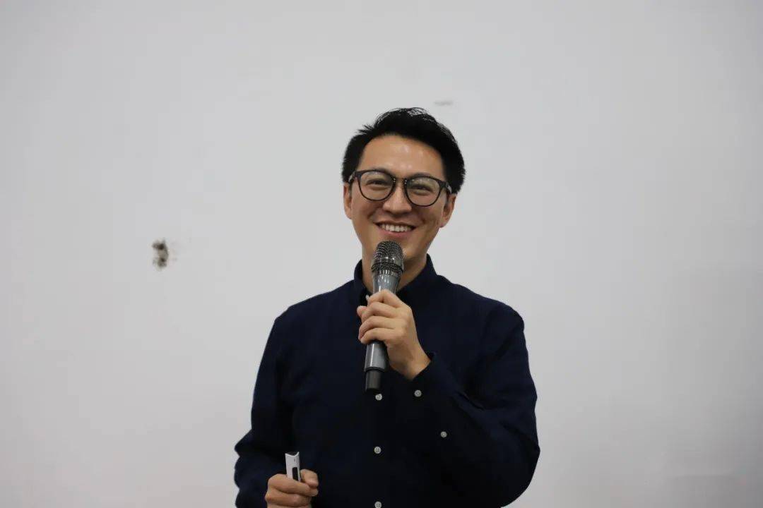 九三学社云南省委走进盐津上海新纪元实验学校,开展科普讲座_蔡金明