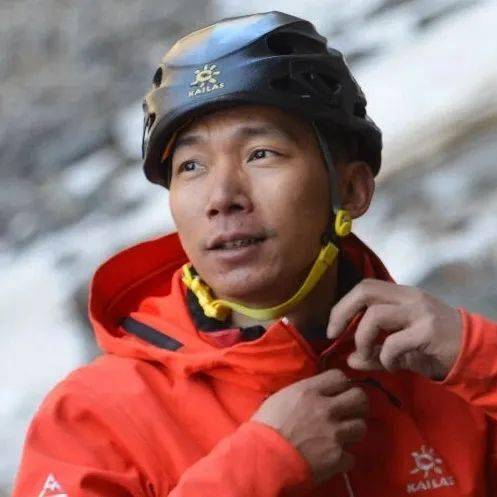 袁天中国登协攀岩一级定线员,中国登协攀岩与攀冰教练,攀登器材研发者