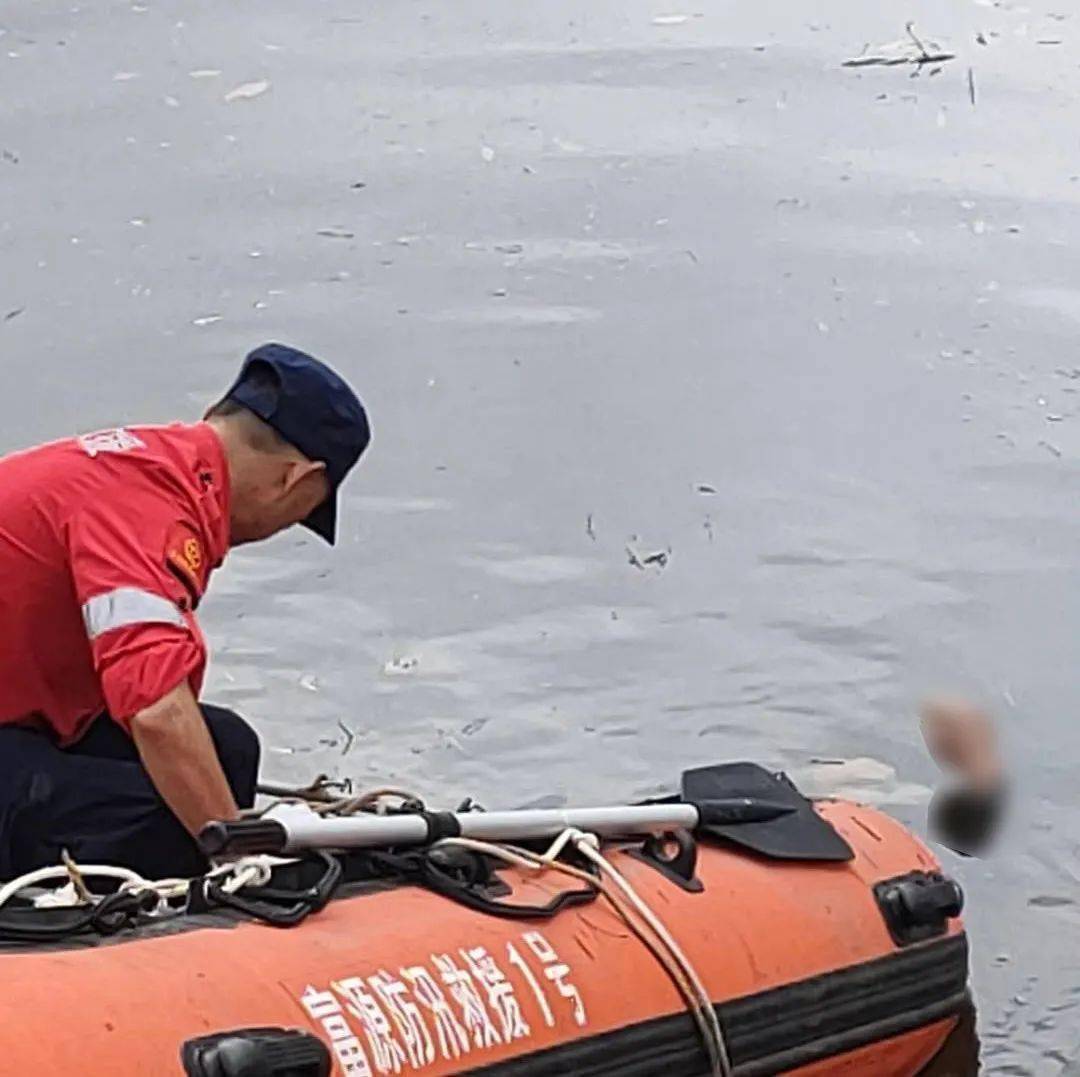 曲靖发生2起溺水事故,打捞视频流出,现场.