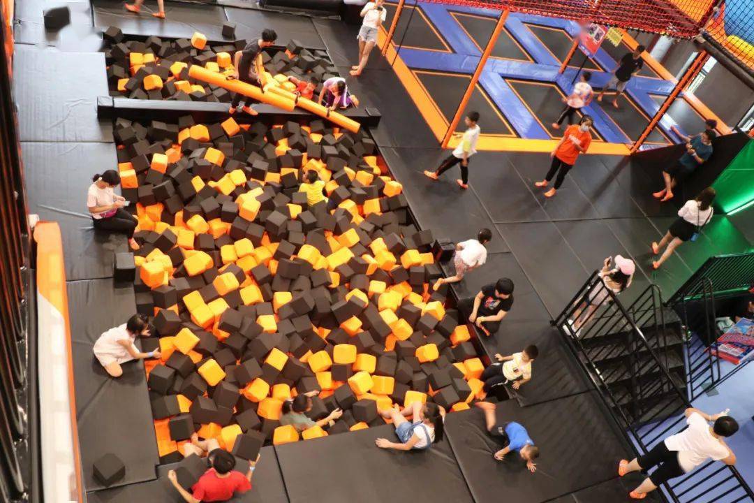 蹦床主题乐园营销策略
