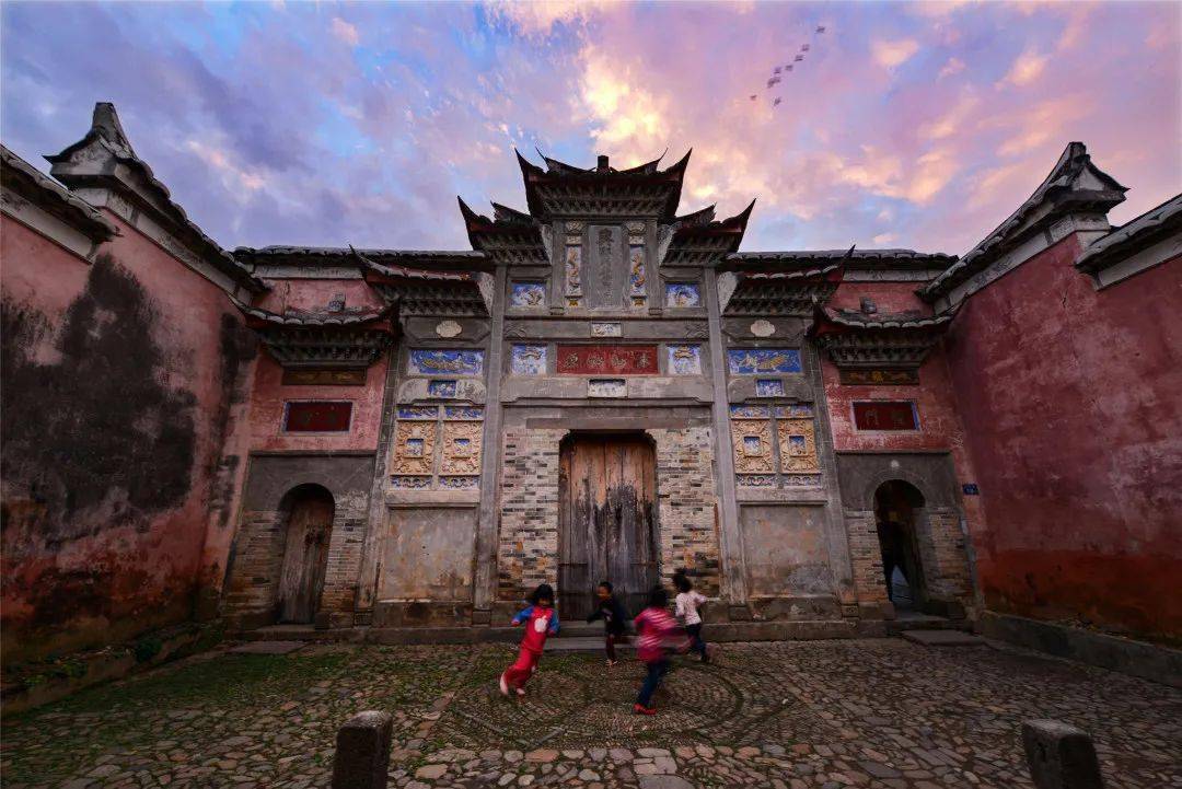 五夫镇兴贤村简介