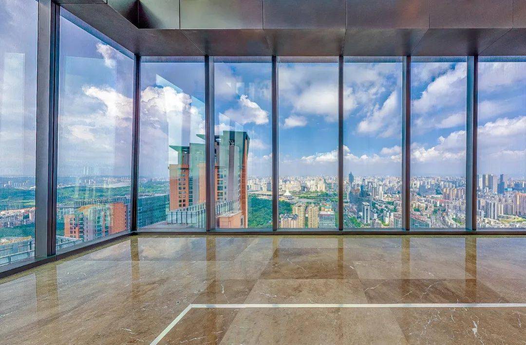 403米广西第一高楼今天正式落成刷新邕城天际线