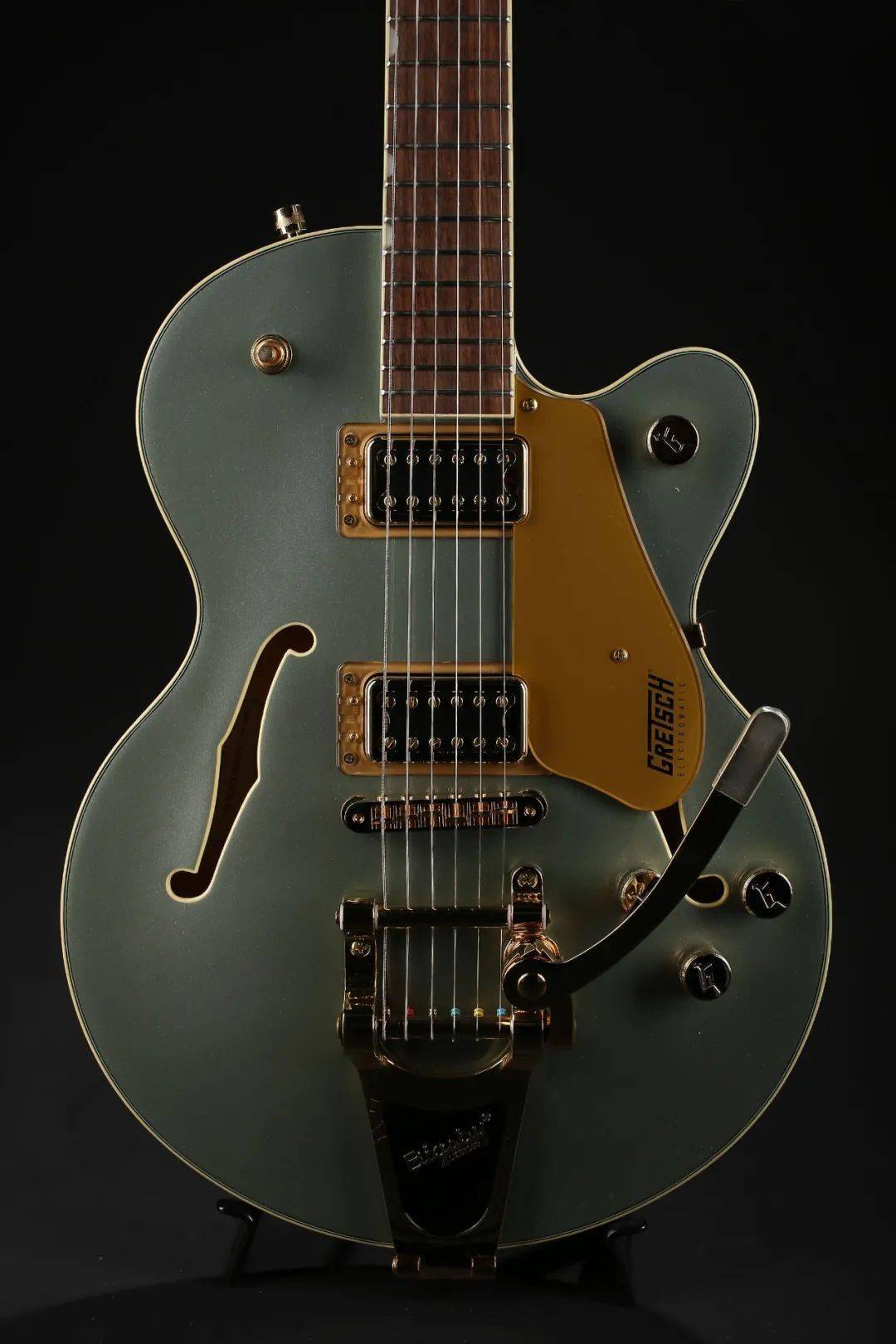 超酷黑金配色 | gretsch 半空心单缺角琴惊艳亮相_搜狐汽车_搜狐网