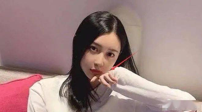 潘玮柏妻子首晒婚戒照 小腹平坦破奉子成婚传闻