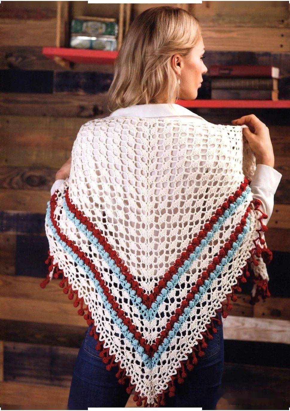 图解沉迷于三角披肩不能自拔的一天