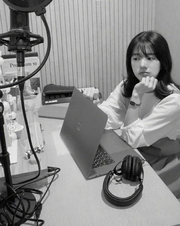 等你好久啦,期待竹内美宥,期待文秀雅,是ateen饰演余宝蓝的金秀玄哦