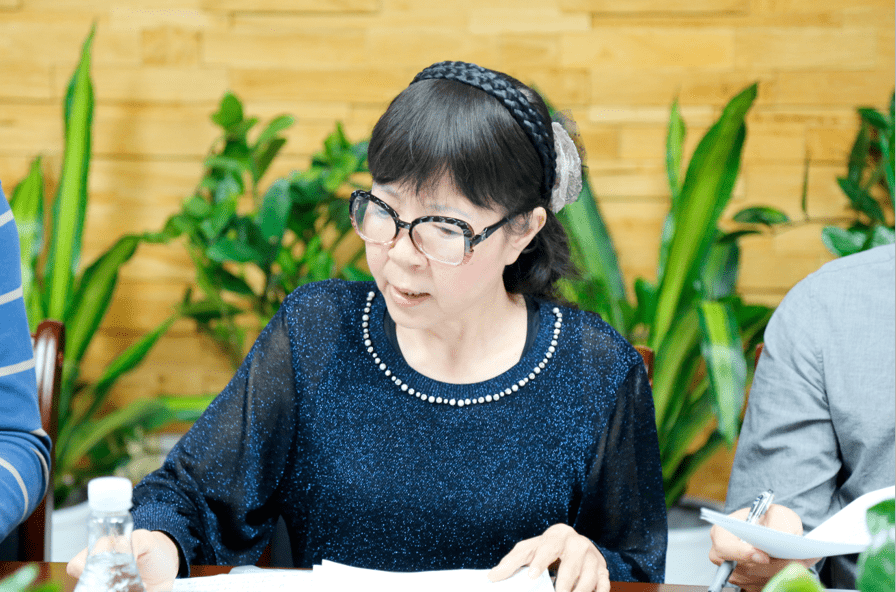 课题研究金秋教研迎硕果专家引领燃薪火我校举行省区