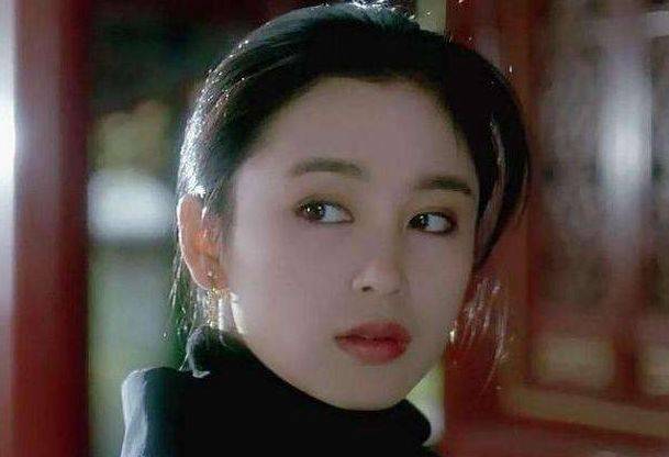 4位被导演娶走的女星:因长得漂亮, 被导演看上并结婚!