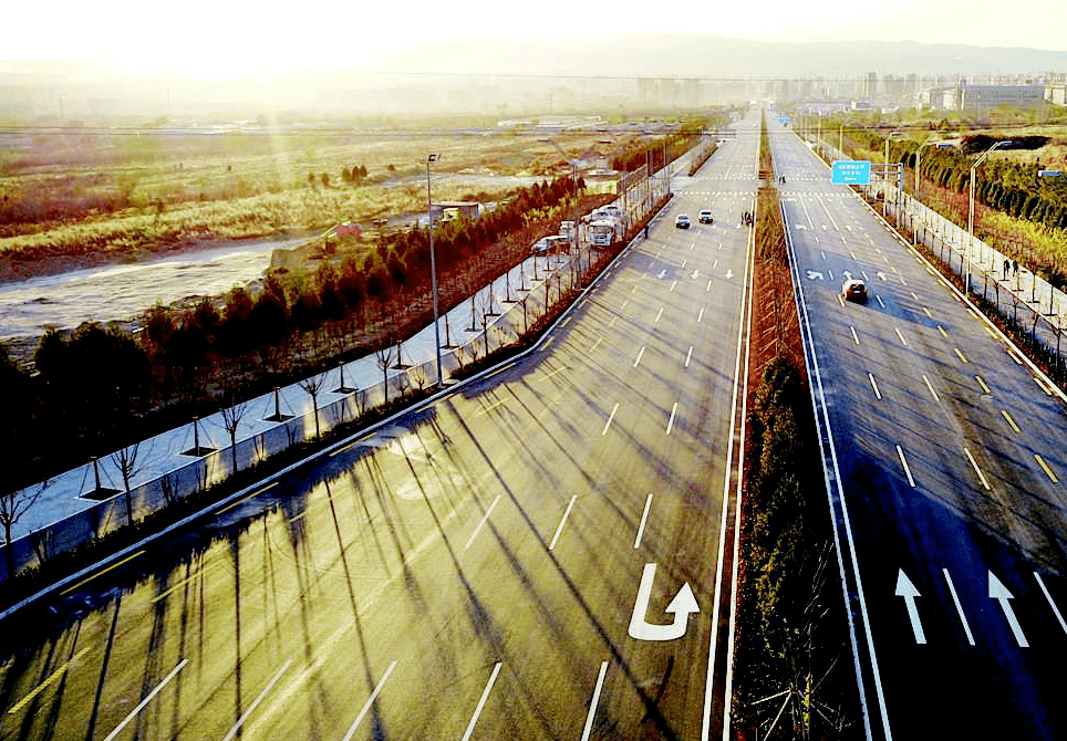 最新太原南中环东延东段建成东中环北延大型景观桥现雏形