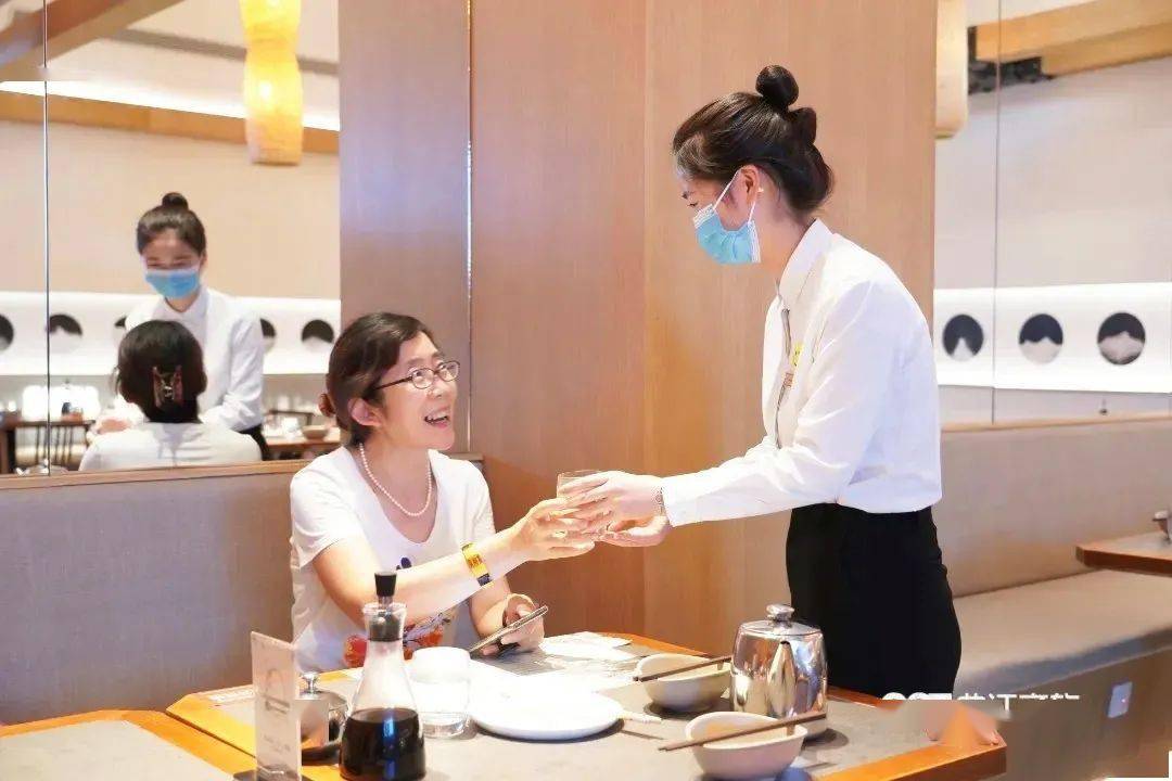 再添一把金钥匙曲江文旅服务升级打造西安餐饮服务新标杆