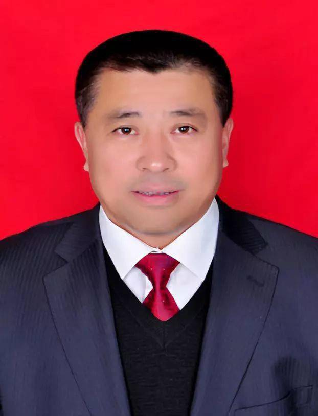 道德模范冯利伟农民小康的领路人