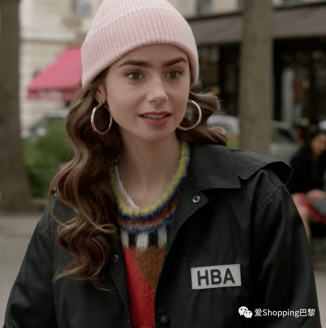 居家隔离,我刷了20遍《艾米丽在巴黎》,因为里面的首饰太有看头了