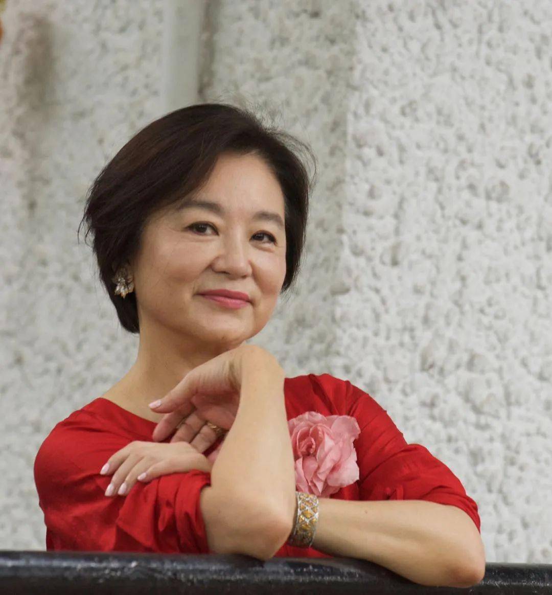 林青霞近影2020年11月3日,林青霞迎来了66岁生日,"我的一生就像在梦里