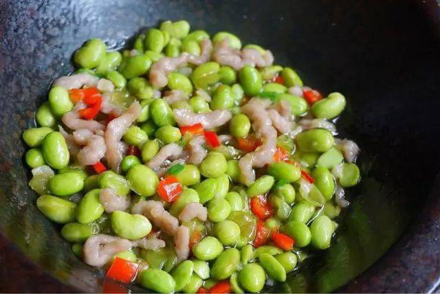 食欲不振,这一碗毛豆炒肉丝,直击你的味蕾!_大蒜