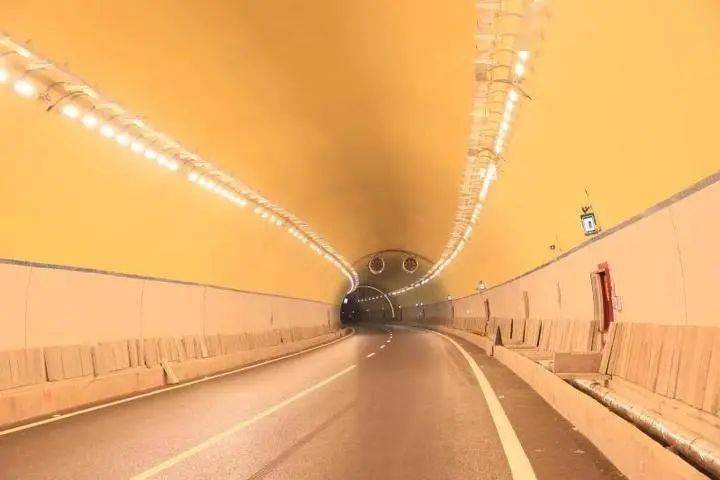 温州南山隧道图片