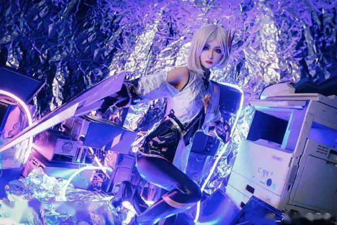 王者荣耀cos:温柔版镜姐姐你喜欢吗?