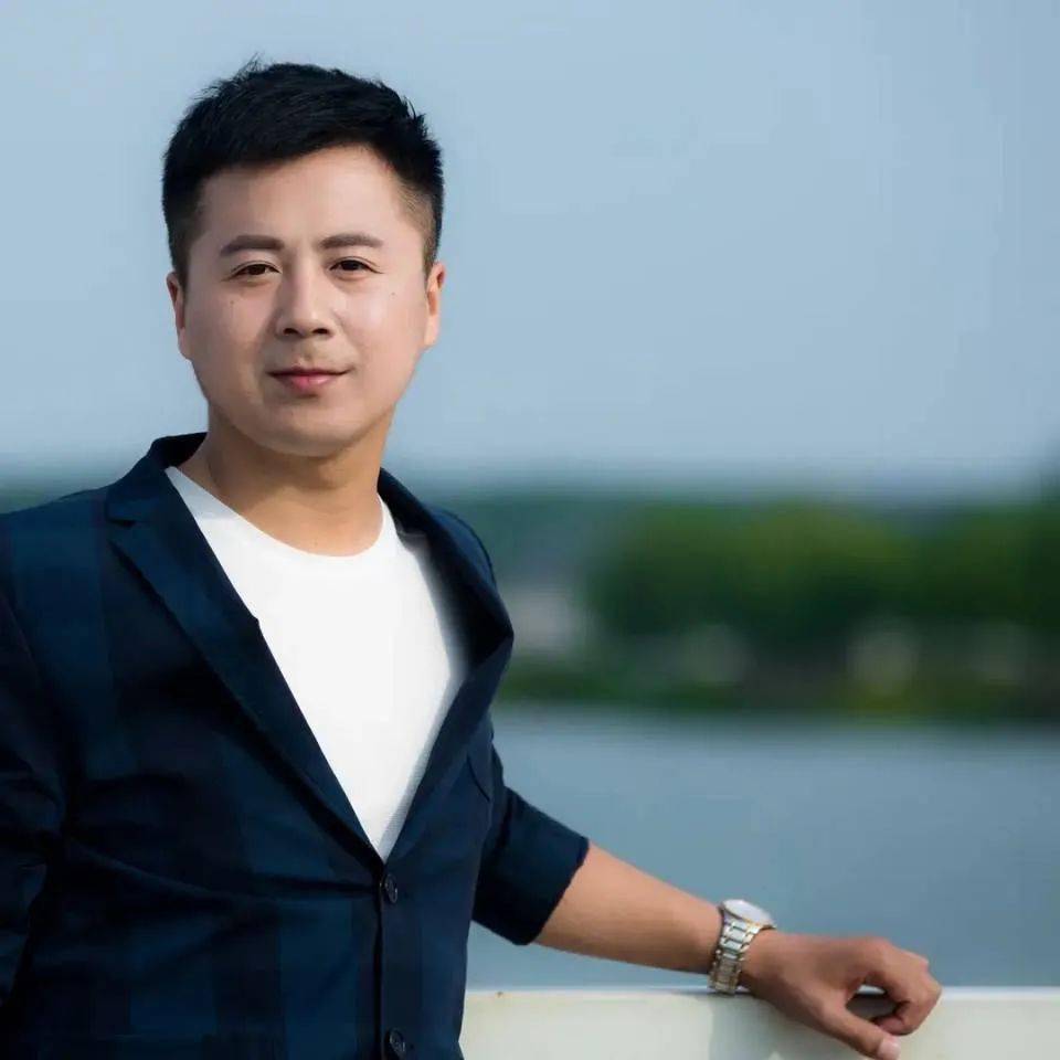 【主播夜读】一生太短,要和有趣的人在一起(主播:王谦)