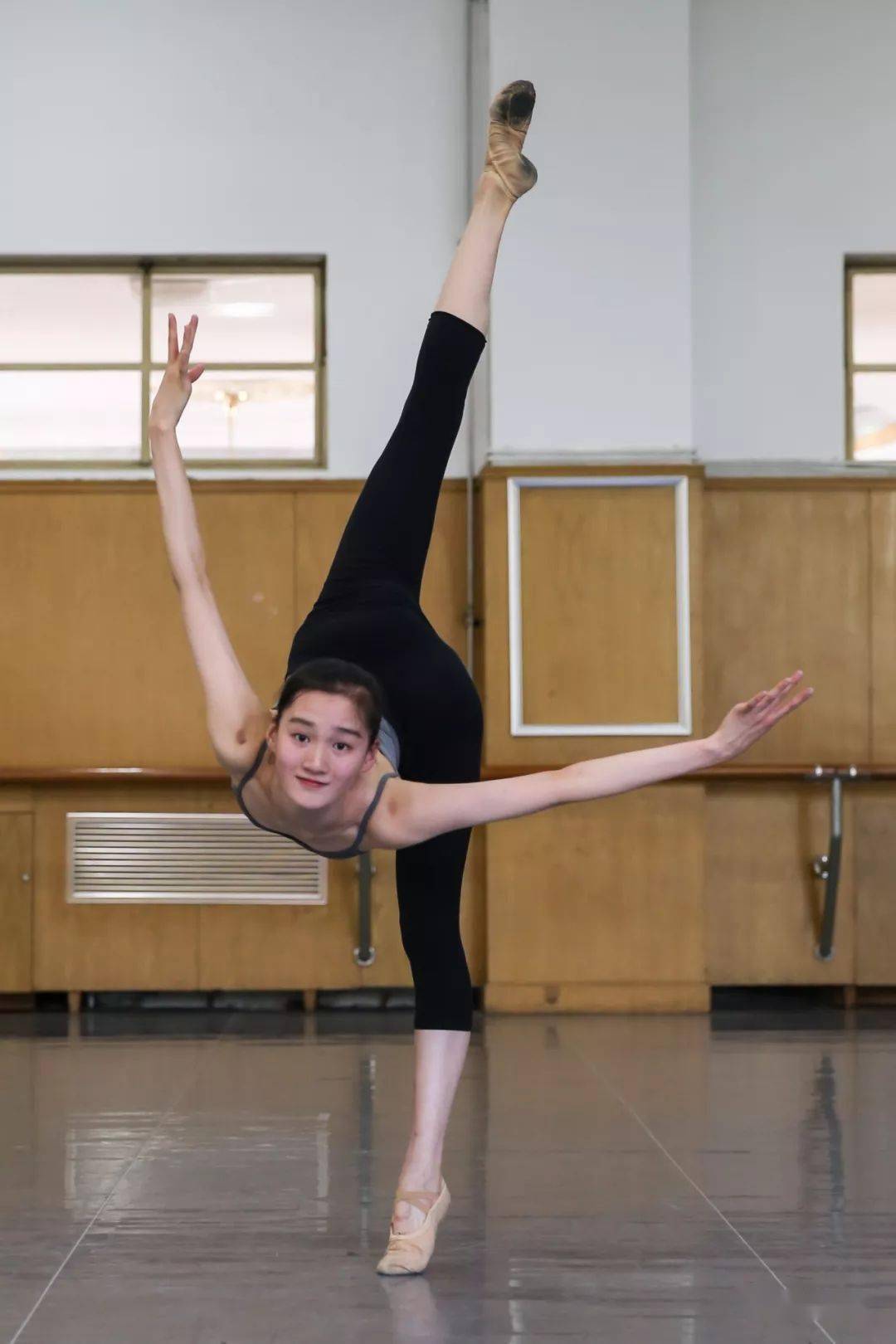 是军艺的姑娘们啊