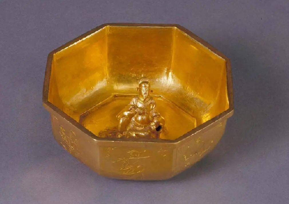 明朝区区三品官陪葬品惊人,原来是老岳父厉害.