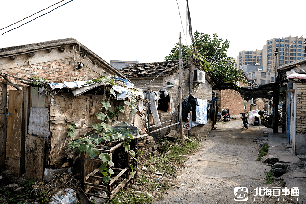 探秘北海城中村夹在高楼的缝隙里他们的日子还在继续