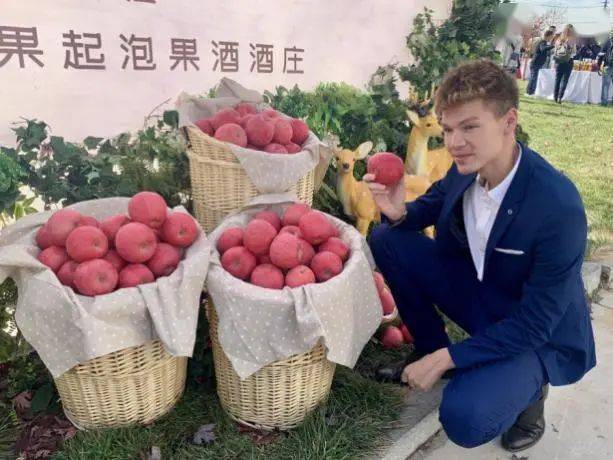 巴基斯坦等国家常驻国内的10位外国记者,网红主持人,外籍粉丝走进烟台