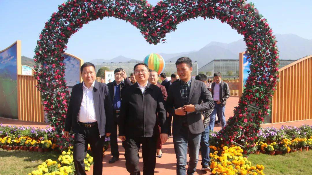 考察交流萍乡经济技术开发区党工委书记李锦林率区党政代表团来武功山