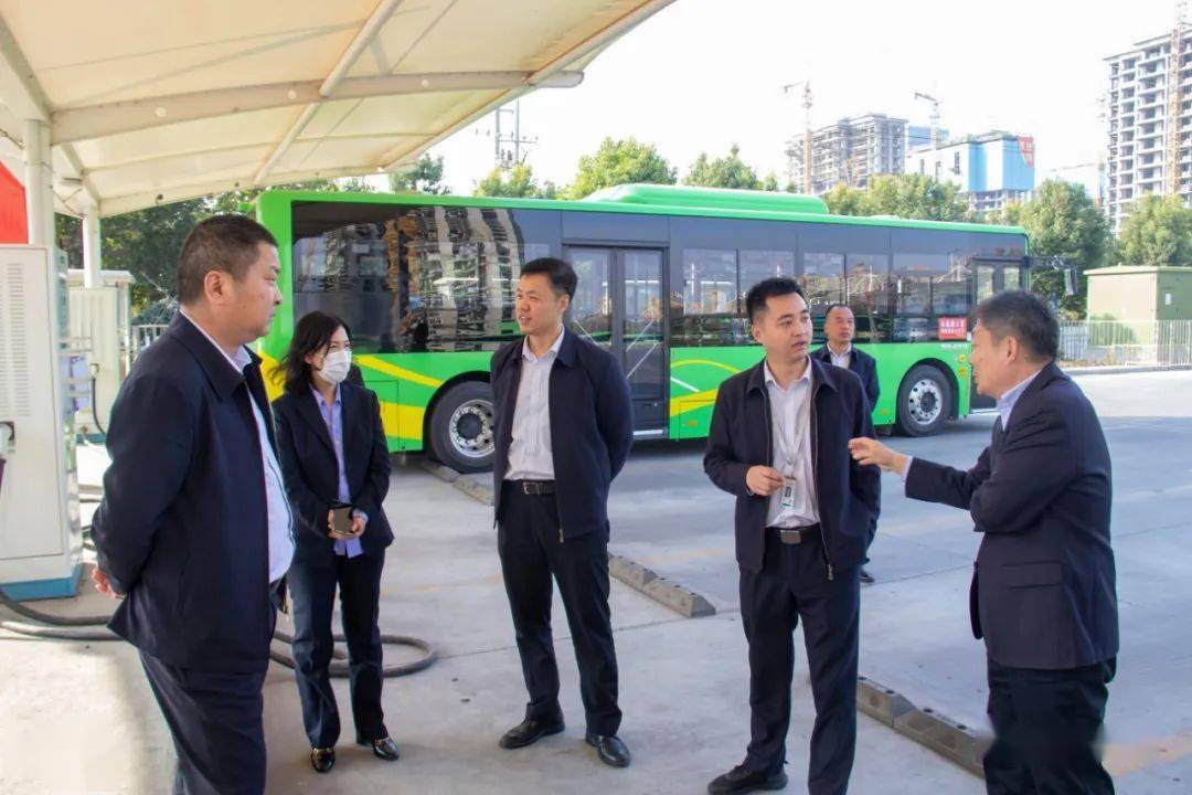 漯河公交许昌公交考察组来漯考察交流