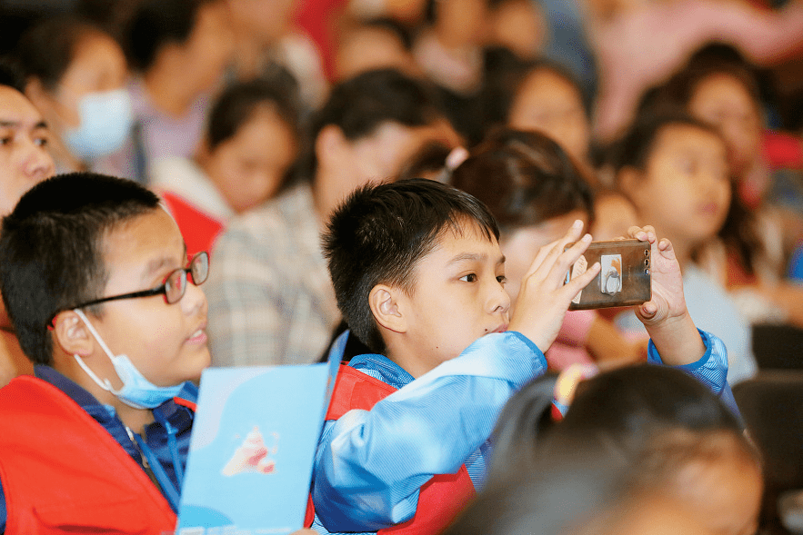 活动回顾我们一路相伴一起成长晚报小记者15周年庆典举行共忆多年情缘